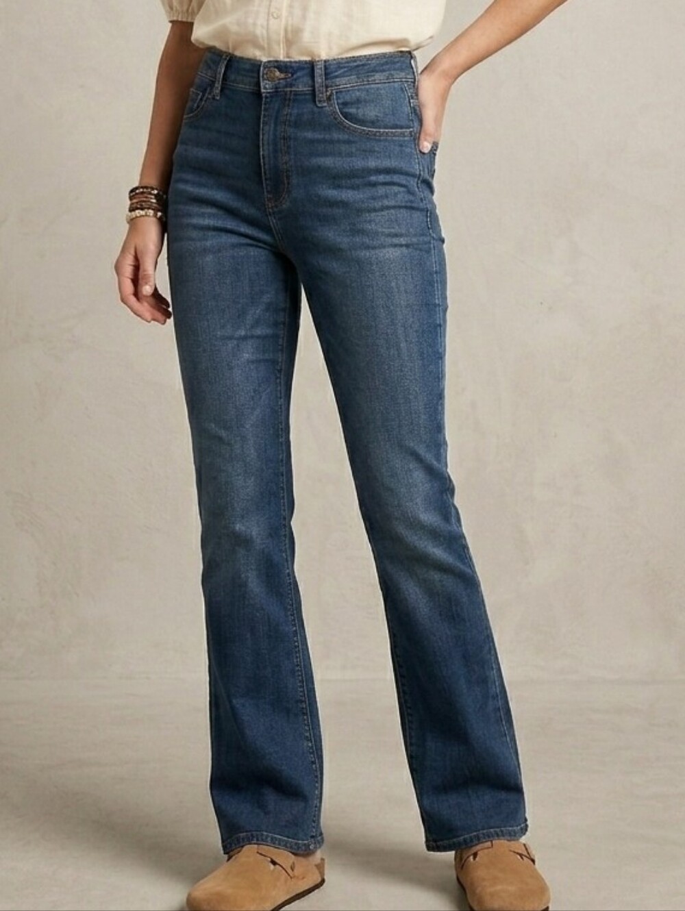 Comfy Vintage Bootcut LEVI’S 525 Jeans Size 32/34